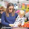 Jennifer Garner, son mari Ben Affleck et leurs trois adorables enfants, Violet, Seraphina, Samuel au Farmers Market à Los Angeles, le 4 août 2013