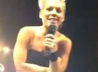 Pink : En plein concert, elle fait la demande en mariage de deux fans