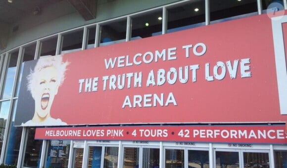 Pink a publié cette photo sur Twitter le 7 juillet 2013. La star donne une gigantesque tournée estivale en Australie.