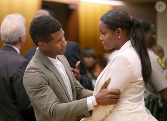 Tameka Foster et son ex-mari Usher se sont affrontés au tribunal de Fulton County à Atlanta, aux États-Unis, le 9 août 2013, pour la garde de leurs enfants Naviyd (4 ans) et Raymond V (5 ans). L'affaire a été rejetée et le chanteur conserve la garde des garçons.