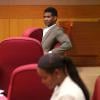 Tameka Foster et Usher se sont affrontés au tribunal de Fulton County à Atlanta, aux États-Unis, le 9 août 2013, pour la garde de leurs enfants Naviyd (4 ans) et Raymond V (5 ans). L'affaire a été rejetée et le chanteur conserve la garde des garçons.