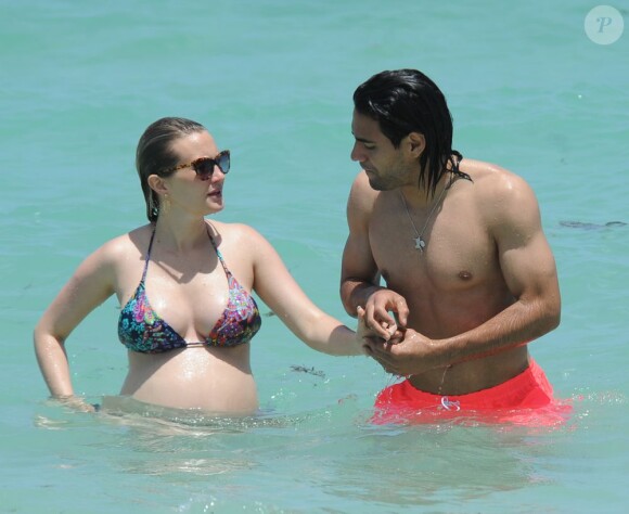 Falcao et sa bell compagne Lorelei Taron en vacances à Miami, le 18 Juin 2013
