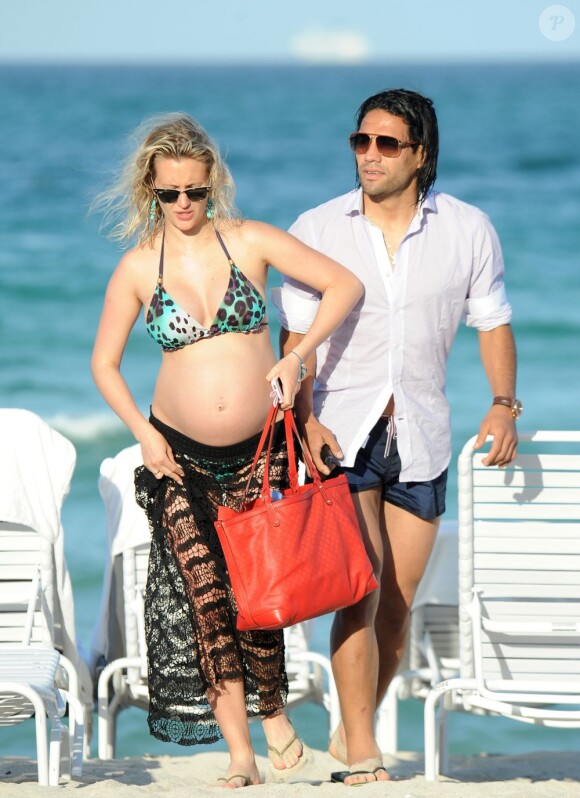 Falcao et sa compagne Lorelei Taron en vacances à Miami, le 17 Juin 2013