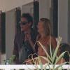 Kate Moss, sa fille Lila Grace, et son mari Jamie Hince vont déjeuner à Formentera, le 13 aout 2013.