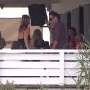 Kate Moss, sa fille Lila Grace, et son mari Jamie Hince vont déjeuner sur l'île de Formentera, le 13 aout 2013.