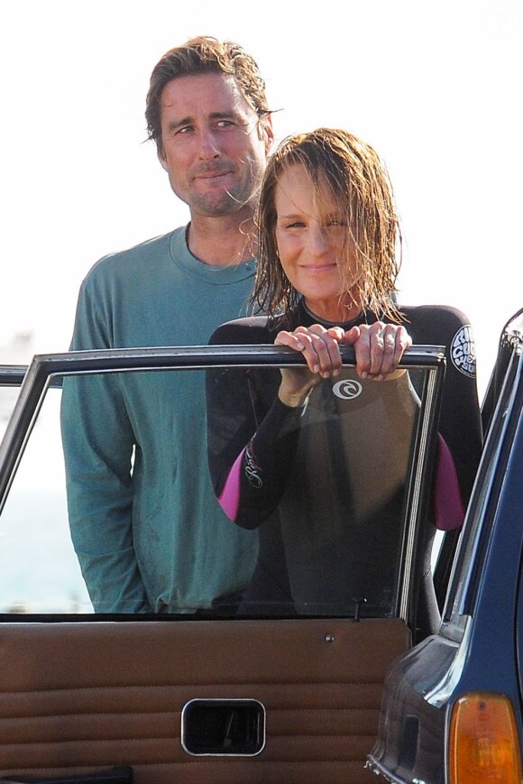 Helen Hunt et Luke Wilson sur le tournage du film "Ride" à Venice Beach, le 15 août 2013.