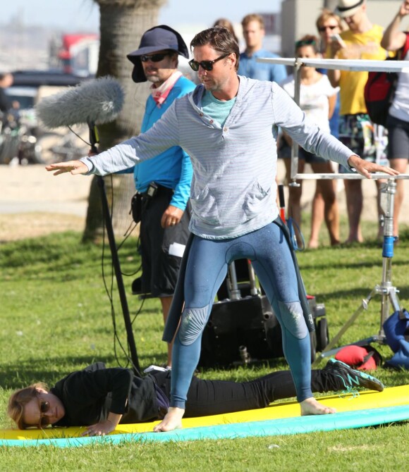 Helen Hunt et Luke Wilson sur le tournage du film "Ride" à Venice Beach, Los Angeles, le 6 août 2013.