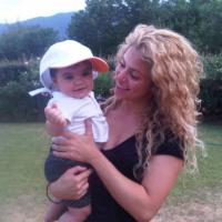 Shakira : Toute fraîche avec Milan, elle profite de la campagne française