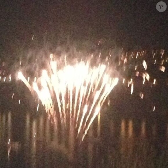 Un feu d'artifice pour les 55 ans de Madonna, célébrés au cours d'une soirée déguisée à la Villa Schiffanoia. Villefranche-sur-Mer, le 17 août 2013.
