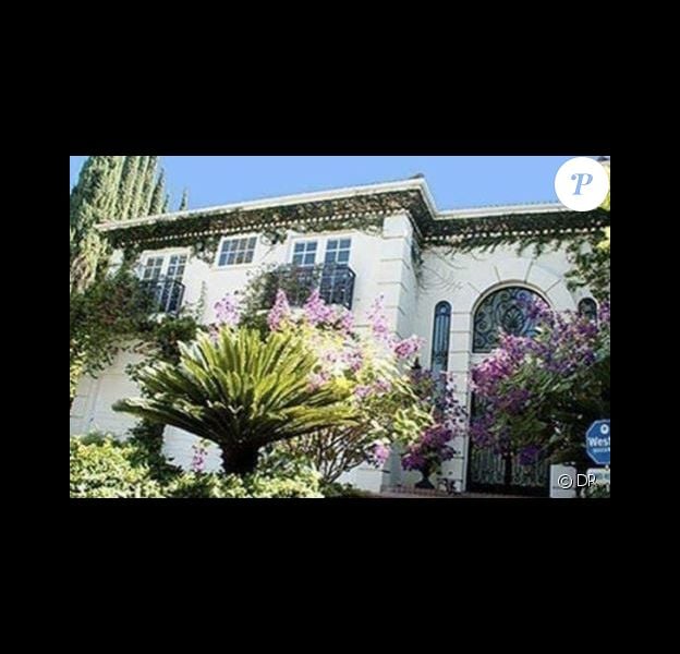 Robert Pattinson loue cette sublime villa de Beverly Hills, à Los Angeles.
