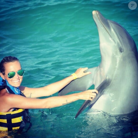 Laeticia Hallyday et son nouveau meilleur ami, le 16 août sur l'île d'Anguilla.