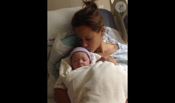 La présentatrice star Jenna Wolfe a donné naissance à une petite Harper Estelle Wolfeld Gosk le 21 août 2013.