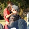Kellan Lutz et sa compagne Sharni Vinson dans les rues de Santa Monica : amoureux en novembre 2012