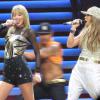 Jennifer Lopez et Taylor Swift se donnent en duo à Los Angeles, le 24 août 2013.
