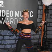 Miley Cyrus : Serial tireuse de langue et attitude provoc', une évolution choc !