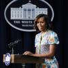 Michelle Obama a prononcé un discours avant la projection, face à des lycées, du documentaire "L'éminence grise : le combat de Whitney Young pour les droits civils" dans l'Auditorium de la Cour du Sud de l'Eisenhower Executive Office Building à côté de la Maison Blanche. Le 27 août 2013.