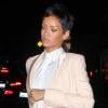 La chanteyse Rihanna quitte le restaurant Giorgio Baldi à Santa Monica, le 28 août 2013.