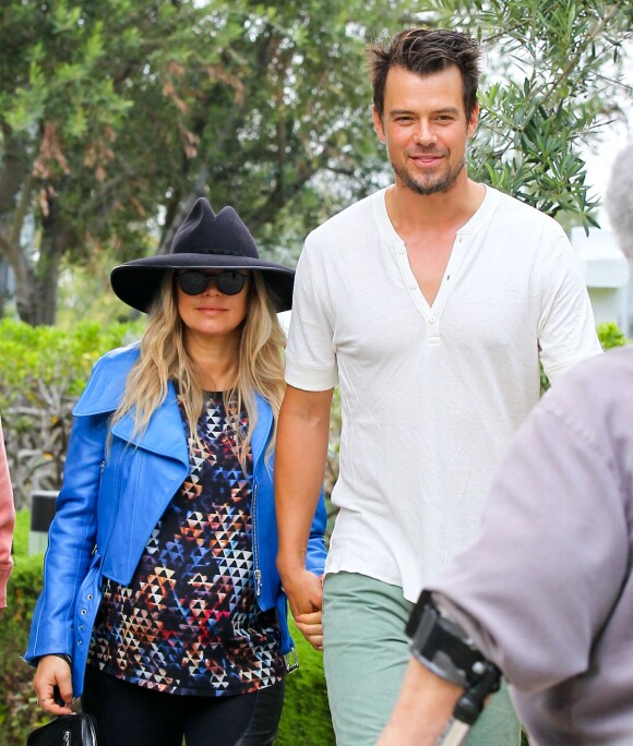 La chanteuse Fergie enceinte et son mari Josh Duhamel se rendent à l'église à Brentwood, le 4 août 2013.