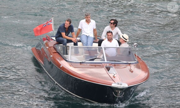 Exclusif - George Clooney et son ami Rande Gerber passent du bon temps en vacances, en balade en mer et détente chez Bono sur la côte d'Azur, à la villa d'Eze, le 19 août 2013.