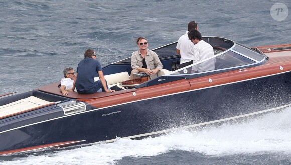 Exclusif - George Clooney et son ami Rande Gerber passent du bon temps en vacances, en balade en mer et détente chez Bono sur la côte d'Azur, à la villa d'Eze, le 19 août 2013.