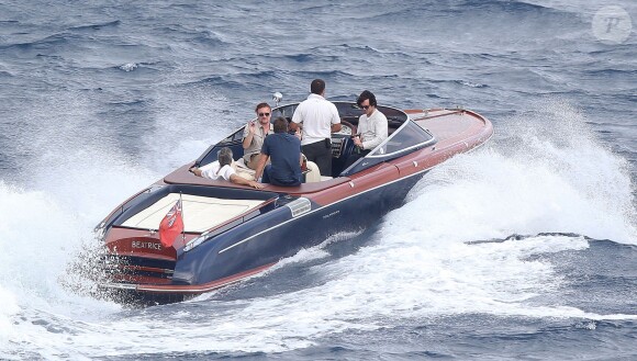 Exclusif - George Clooney et son ami Rande Gerber passent du bon temps en vacances, en balade en mer et détente chez Bono sur la côte d'Azur, à la villa d'Eze, le 19 août 2013.