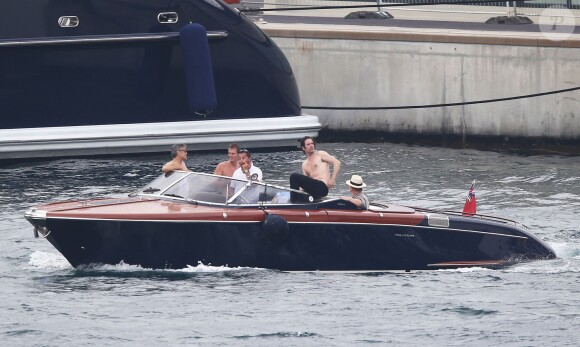 Exclusif - George Clooney et son ami Rande Gerber passent du bon temps en vacances, en balade en mer et détente chez Bono sur la côte d'Azur, à la villa d'Eze, le 19 août 2013.