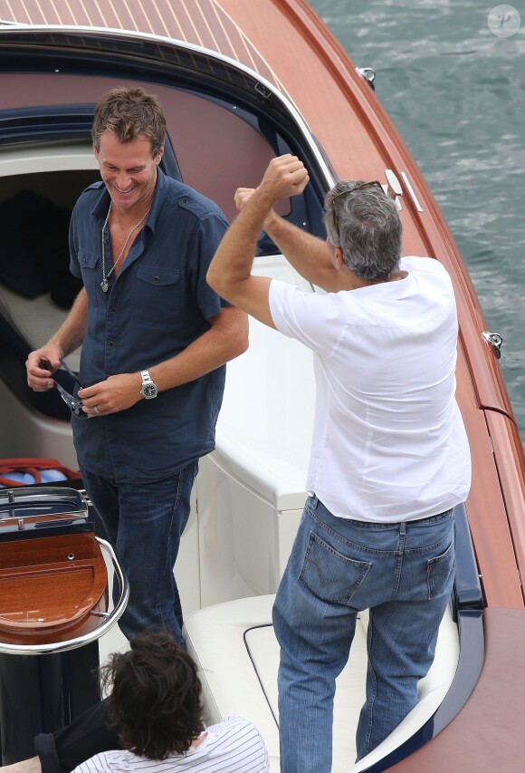 Exclusif - George Clooney et son ami Rande Gerber passent du bon temps en vacances, en balade en mer et détente chez Bono sur la côte d'Azur, à la villa d'Eze, le 19 août 2013.