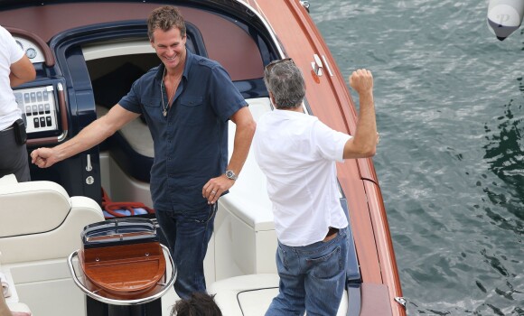 Exclusif - George Clooney et son ami Rande Gerber passent du bon temps en vacances, en balade en mer et détente chez Bono sur la côte d'Azur, à la villa d'Eze, le 19 août 2013.