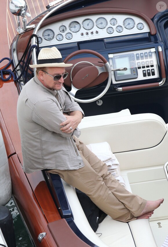 Exclusif - Exclusif - Bono invite George Clooney et Rande Gerber sur la côte d'Azur, à la villa d'Eze, le 19 août 2013.