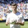 La nouvelle recrue du Real Madrid, le Gallois de Tottenham, Gareth Bale, lors de sa présentation dans son nouveau club au stade Santiago Bernabeu à Madrid le 2 septembre 2013.