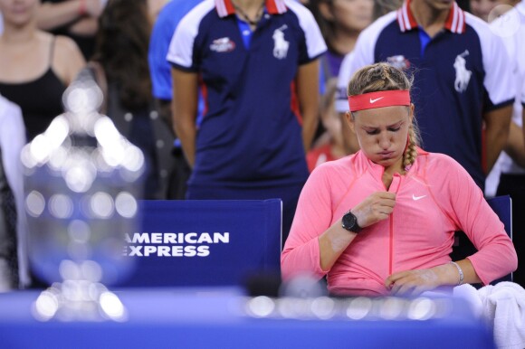 Victoria Azarenka n'a pu retenir ses larmes après sa défaite face à Serena Williams en finale de l'US Open, le 8 septembre 2013 à Flushing Meadows