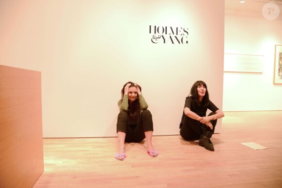 Katie Holmes et Jeanne Yang présentent la collection printemps-été 2014 de Holmes & Yang. New York, le 9 septembre 2013.