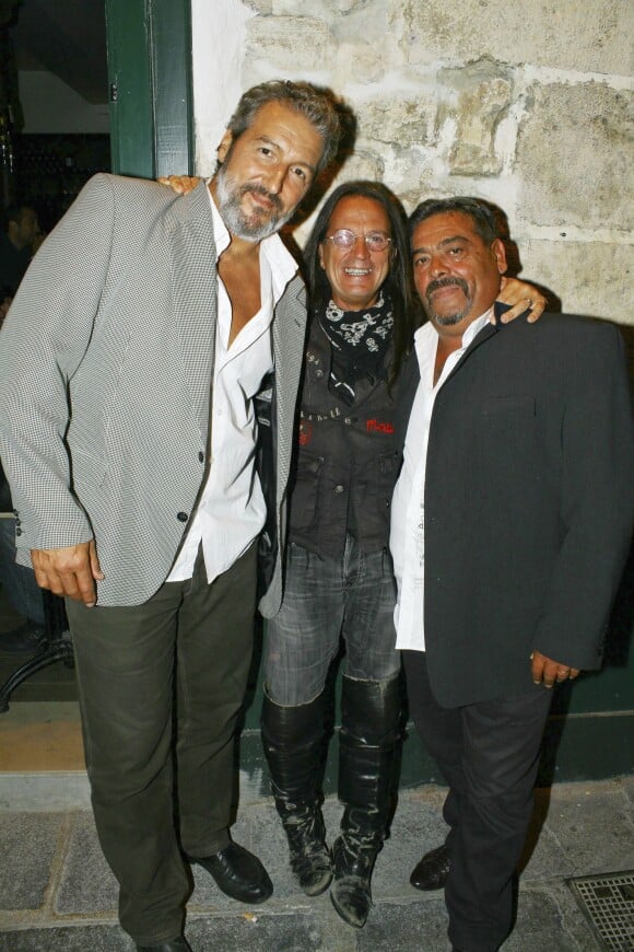 Olivier Evesque, Francis Lalanne, Gaspard Ingrano au spectacle Le Grand Showtime au Point-Virgule à Paris le 7 septembre 2013.