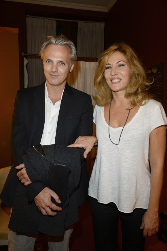 Mathilde Seigner et son compagnon Mathieu Petit lors de la générale de la pièce "Nina" à Paris le 16 septembre 2013.
