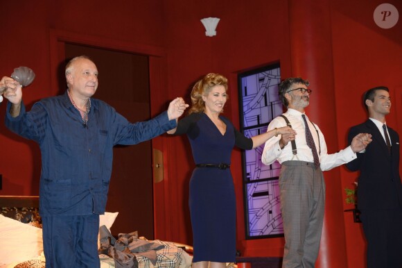 Francois Berleand, Mathilde Seigner et Francois Vincentelli lors de la générale de la pièce "Nina" à Paris le 16 septembre 2013.