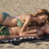 Vanessa Lawrens des Anges de la télé-réalité 5 et son petit ami le chirurgien esthétique Benjamin Azoulay profitent de leurs vacances à Barcelone, le 12 juillet 2013.