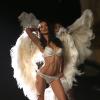 Karlie Kloss, Lily Aldridge et Adriana Lima sur le shooting des anges de Victoria's Secret, place de la Concorde et sur le pont Alexandre III à Paris, le 18 septembre 2013.