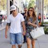 Jennifer Lopez et son petit ami Casper Smart dans les rues de Beverly Hills, le 17 septembre 2013.