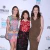 Eva Amurri, sa mère Susan Sarandon et Geena Davis lors du gala "Au-delà de la faim, une place à table", organisé par Heifer International, à Los Angeles le 19 septembre 2013
