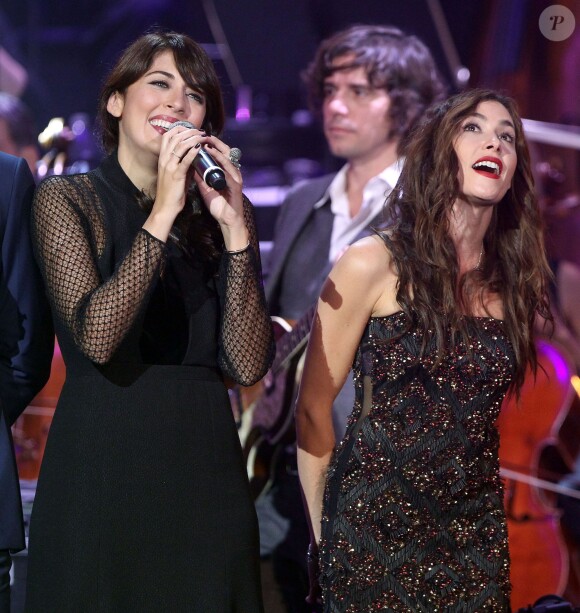 Nolwenn Leroy et Olivia Ruiz au concert des Francofolies hommage à Edith Piaf, au Beacon Theatre à New York, le 19 septembre 2013.