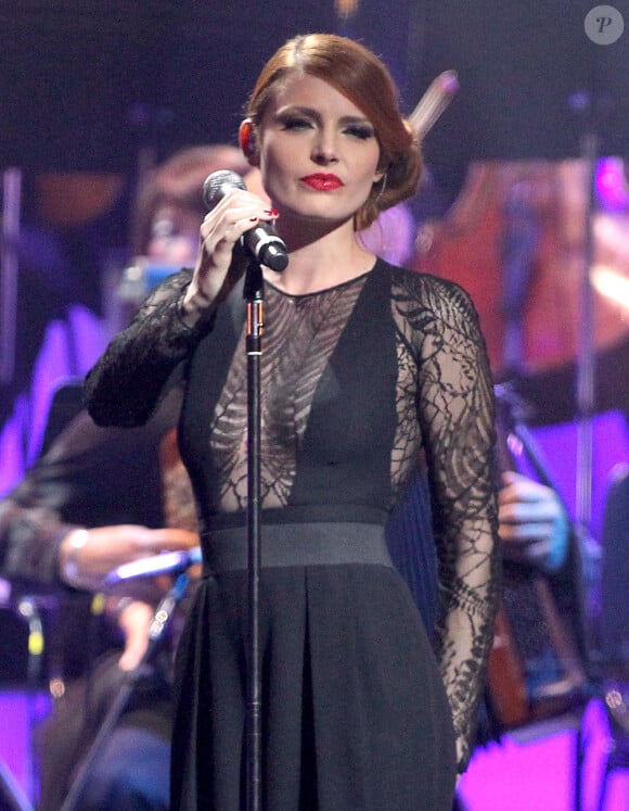 Elodie Frégé au concert des Francofolies hommage à Edith Piaf, au Beacon Theatre à New York, le 19 septembre 2013.