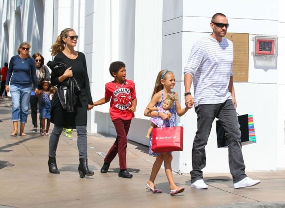 Heidi Klum en famille dans les rues de Los Angeles, le 21 septembre 2013.