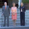Le roi Juan Carlos, son épouse la reine Sofia et la princesse Elena d'Espagne au palais Zarzuela à Madrid, le 18 septembre 2013