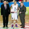 Tony Parker sacré MVP de la finale de l'Eurobasket remportée par la France face à la Lituanie (80-66), à Ljubjana, le 22 septembre 2013