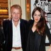 Patrick Poivre d'Arvor et Sofia Essaidi au 28e Gala de l'Aide à l'Enfant Réfugié, à la salle Gaveau, à Paris, le 23 septembre 2013.