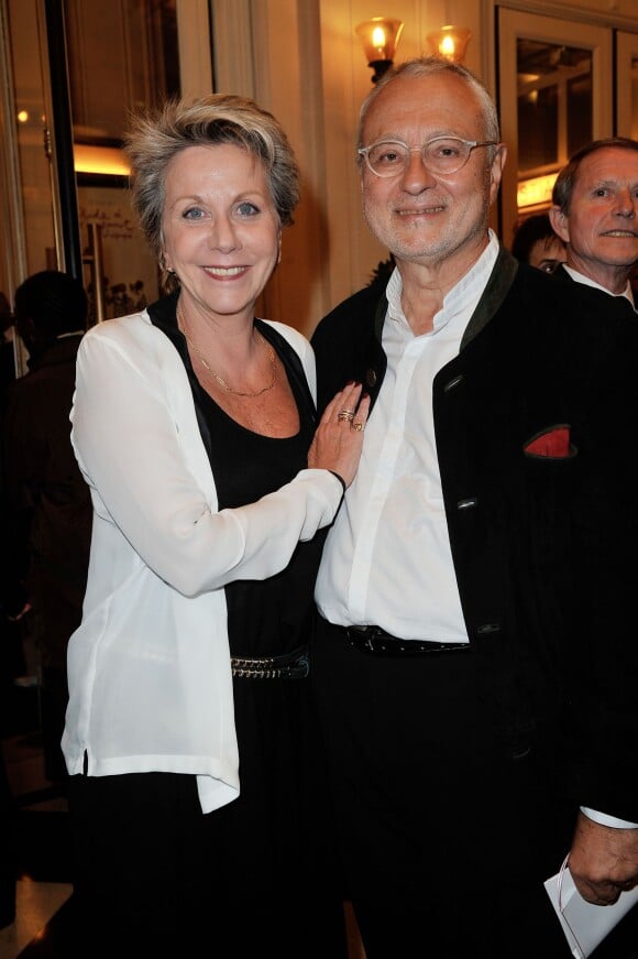 Françoise Laborde et son mari Jean-Claude Paris au 28e Gala de l'Aide à l'Enfant Réfugié, à la salle Gaveau, à Paris, le 23 septembre 2013.