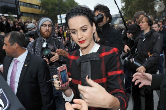 Katy Perry arrive à Berlin pour le lancement de son parfum "Killer Queen", le 25 septembre 2013.