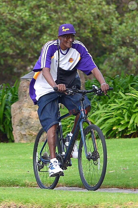 Joe Odom, père de Lamar Odom, à vélo à Los Angeles, le 31 août 2013.