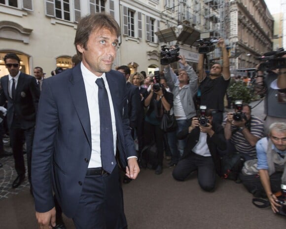 Antonio Conte, le coach de la Juventus de Turin lors de l'inauguration d'une boutique Trussardi à Turin, le 26 septembre 2013