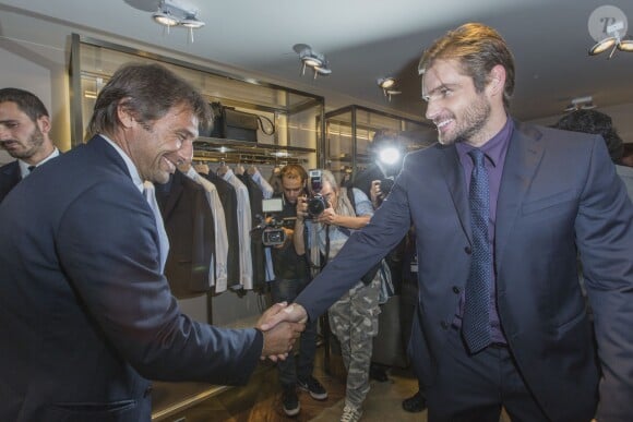 Antonio Conte et Tomaso Trussardi lors de l'inauguration d'une boutique Trussardi à Turin, le 26 septembre 2013